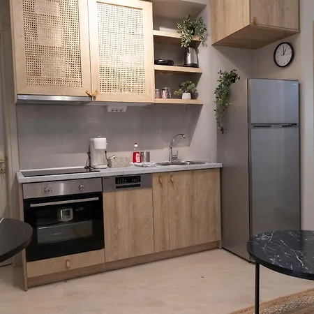 Evaggelia's 6 Small Diamont