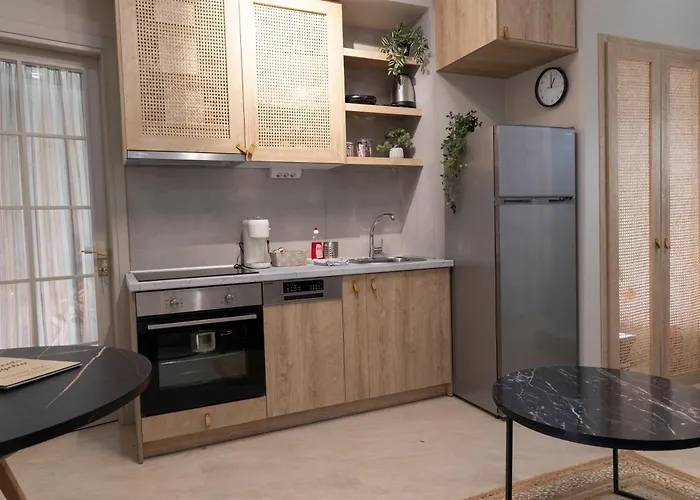 Evaggelia's 6 Small Diamont